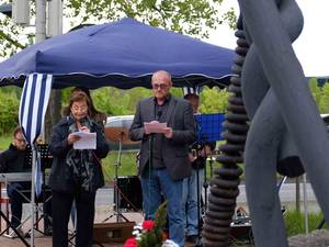 jens-ove-lykkeberg-am-mahmal-kz-st00f6cken_alias_300xvariabel